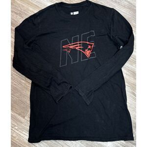 New England Patriots T-Shirt Mens Medium NFL Team Apparel Black Shirt